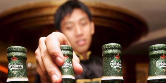 Durstige Asiaten füllen Carlsberg die Kassen
