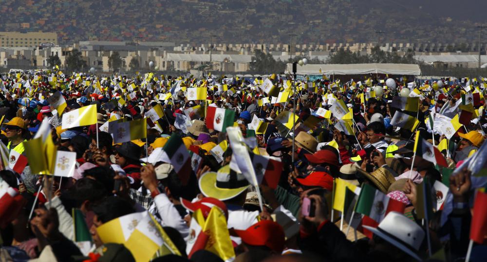 Papst prangert in Mexiko Gewalt und Korruption an