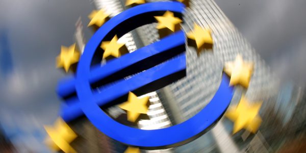 EZB hält Leitzins auf Rekordtief