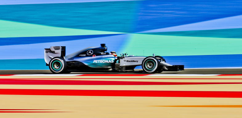 Hamilton holt auch Bahrain-Pole