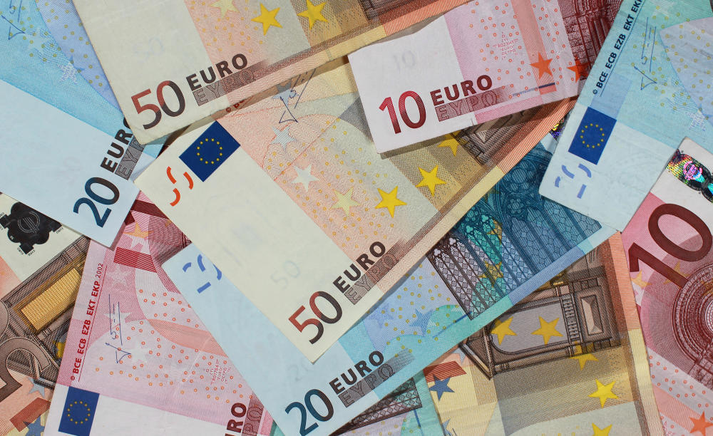Luxemburg besorgt sich frisches Geld