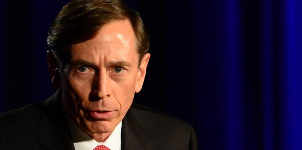 Petraeus zeigt nach Sexaffäre Reue