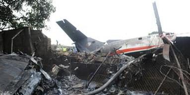 13 Tote bei Flugzeugabsturz