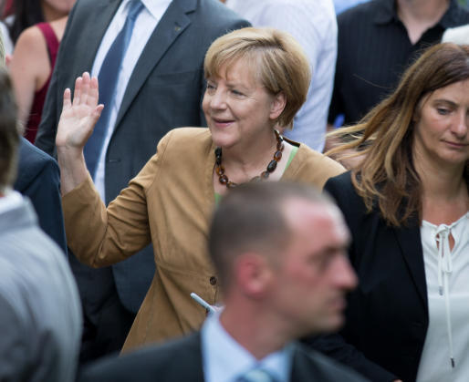 Merkel in der Warteschleife