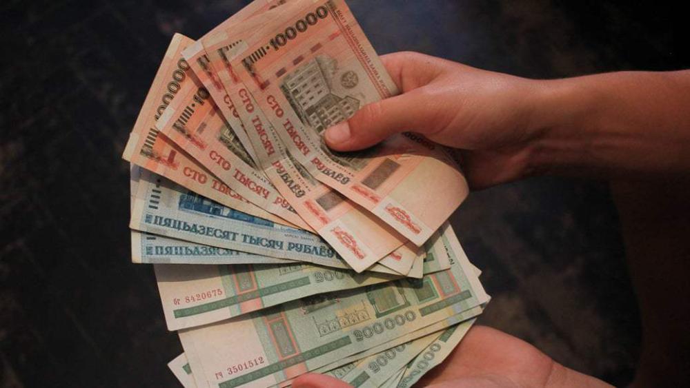 Weißrussland streicht vier Nullen beim Rubel