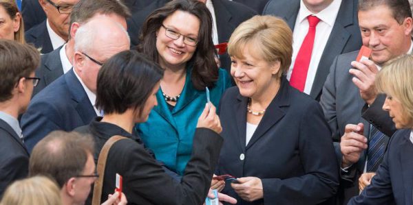 Bundestag verabschiedet Mindestlohn