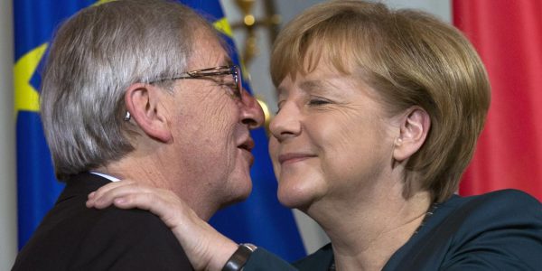 Merkel versteckt sich hinter dem Vertrag