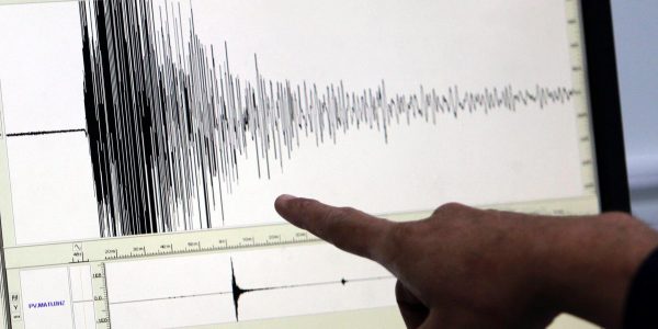 Erdbeben fordert sechs Tote