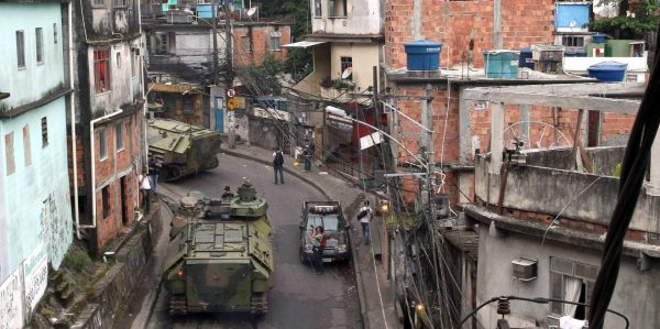 Polizei stürmt Brasiliens größte Favela