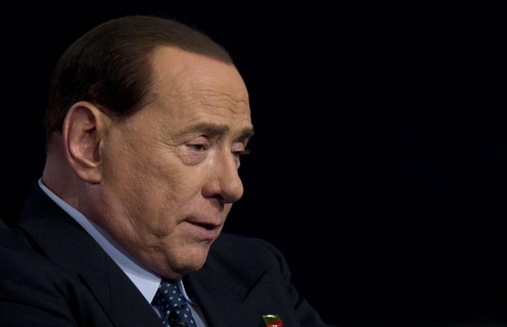 Berlusconi muss nach Herzanfall operiert werden