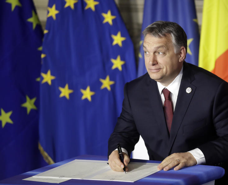 Europaabgeordnete drohen Ungarn mit „Atombombe“