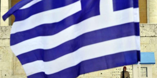 Griechenland-Notpaket spaltet Euro-Partner