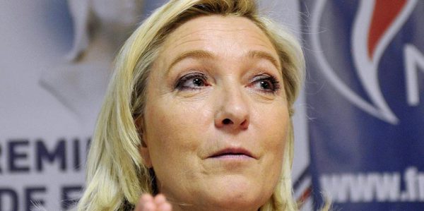 Valls: „Le Pen vor den Toren der Macht“