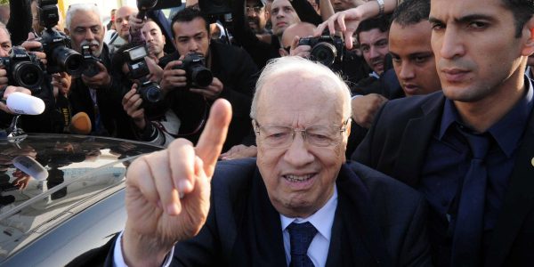 Essebsi und Marzouki sehen sich vorne