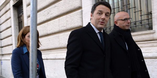 Renzi nimmt Sondierungs-Gespräche auf