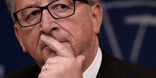 Juncker übernimmt das Ruder