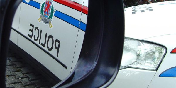 Polizei stoppt gestohlenen Lieferwagen