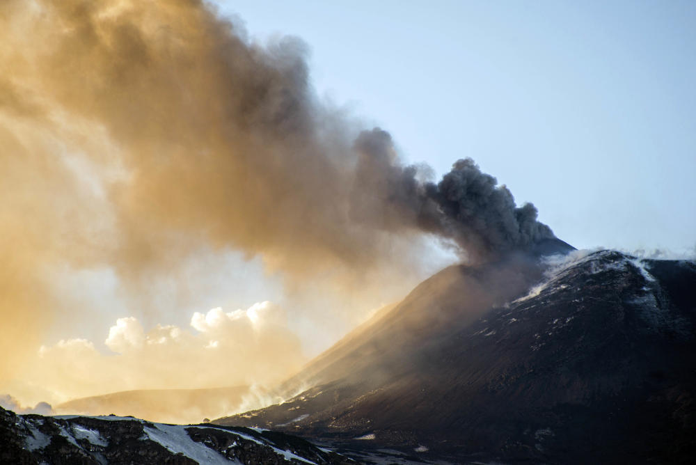 Vulkanausbruch überrascht BBC-Team