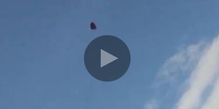 Meteorit trifft fast Fallschirm-Springer