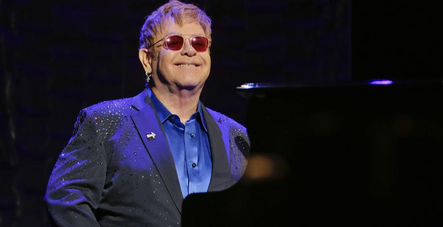 Elton John in der Coque