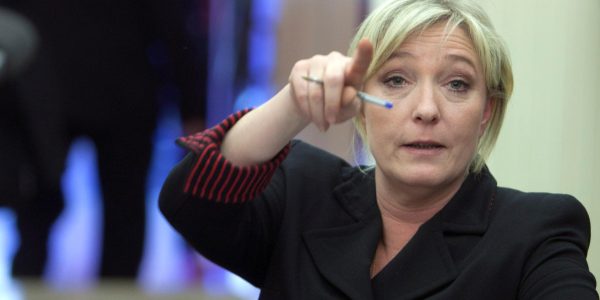 Le Pen und Bayrou legen zu