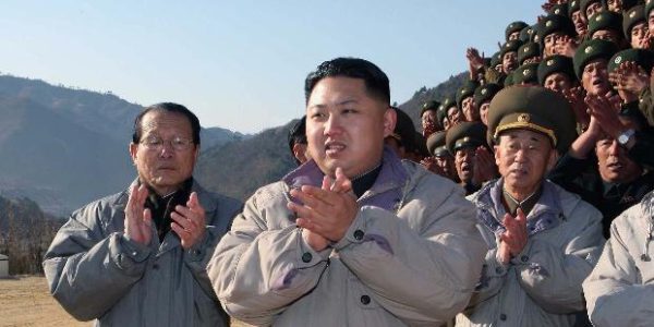 Zehntausende geloben Kim Jong Un Treue
