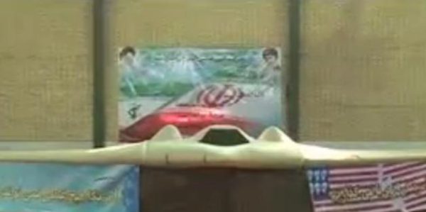 Iranisches Militär zeigt US-Drohne