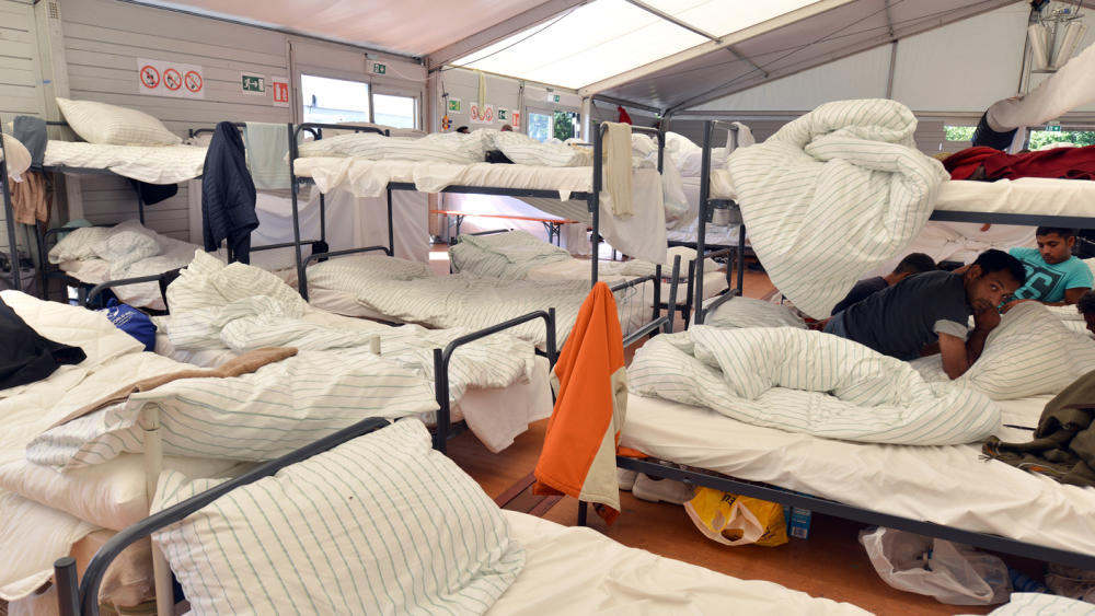 Letzte Flüchtlinge in Rheinland-Pfalz verlassen Zelte