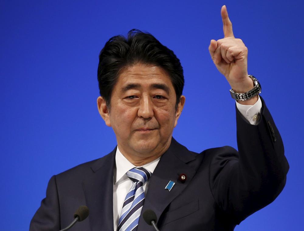 Japans Premier Shinzo Abe in Luxemburg