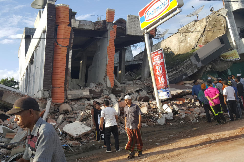 50 Tote bei Erdbeben in Indonesien