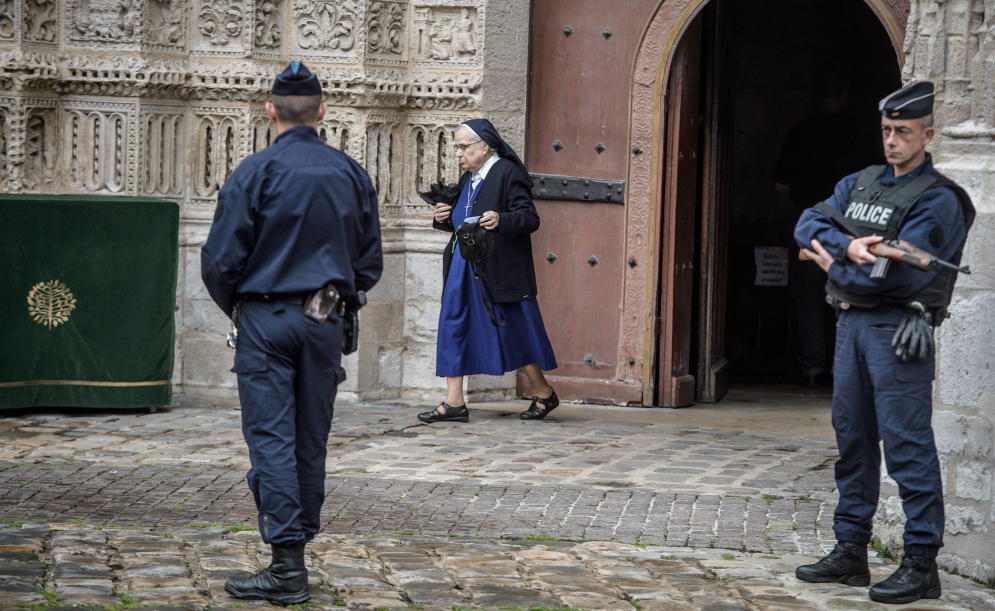 Kirche bei Rouen öffnet wieder ihre Türen