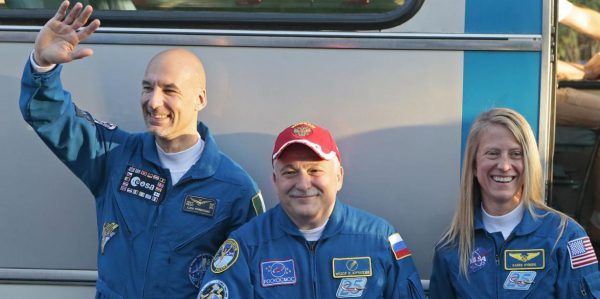Drei Raumfahrer erreichen ISS