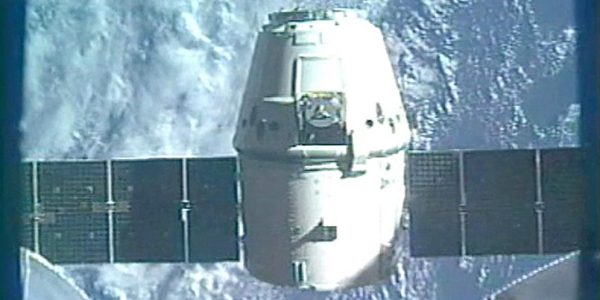 Privater Transporter dockt von ISS ab