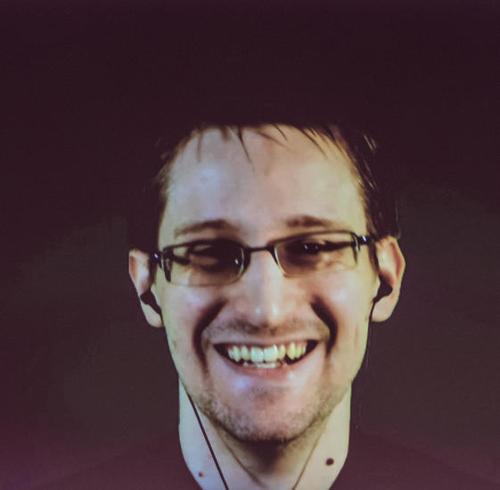 Snowden darf länger bleiben