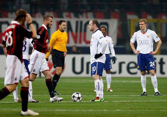 FUSSBALL / Champions League: Rooney stiehlt Beckham die Show