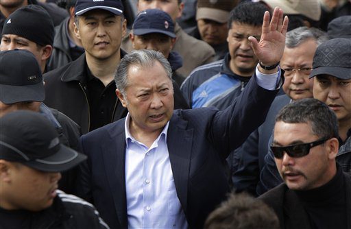 Kirgistans neue Regierung will Präsidenten vor Gericht stellen