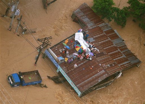 Philippines: plus de 540 morts dans les intempéries, inondations au nord