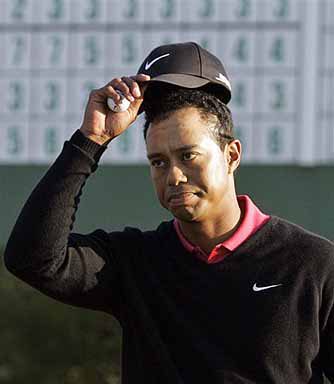 Tiger Woods reconnaît son infidélité et met sa carrière en suspens