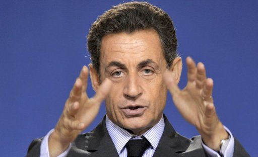 Sarkozy sagt Griechenland europäische Solidarität zu
