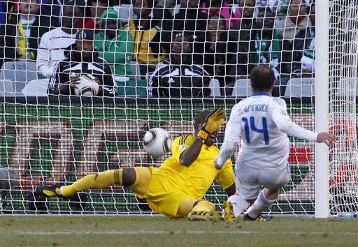 2:1 gegen Nigeria: Torosidis hält Griechen im Rennen