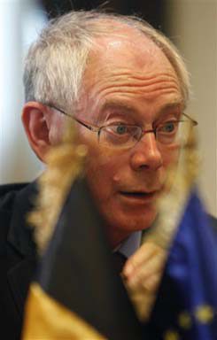 La première présidence de l’UE tend les bras au Belge Herman Van Rompuy