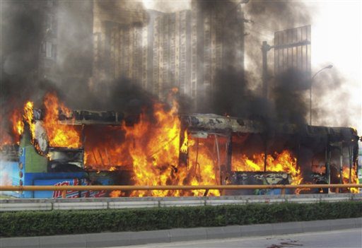 Chine: 25 morts et 76 blessés dans l’incendie d’un bus