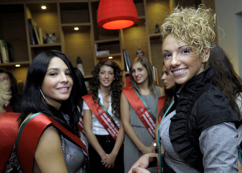 Wer wird Luxemburgs Miss Portugal 2011?