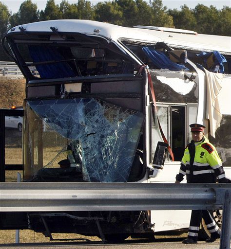 Espagne: accident d’un bus de Néerlandais, un mort, 24 blessés