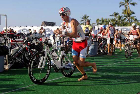 Ironman Hawaii, Dirk Bockel auf Platz 8: Vier Monate in vier Minuten zerstört