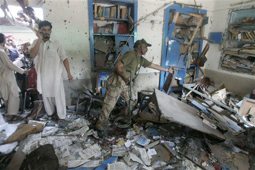 Au moins six morts dans deux nouveaux attentats suicide au Pakistan