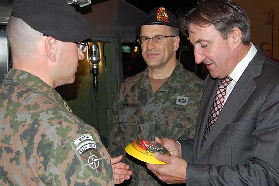 Jean-Marie Halsdorf au Kosovo: visite ministérielle auprès des soldats et policiers luxembourgeois (Photos)