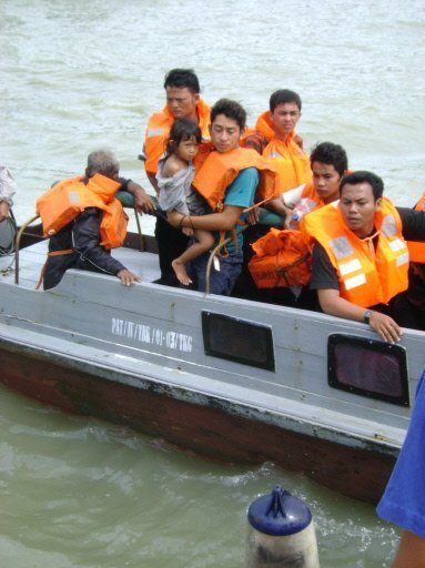 Indonésie: naufrage d’un ferry avec plus de 200 personnes à bord