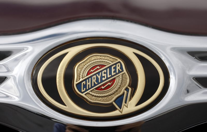 Chrysler ruft 683 000 Autos zurück