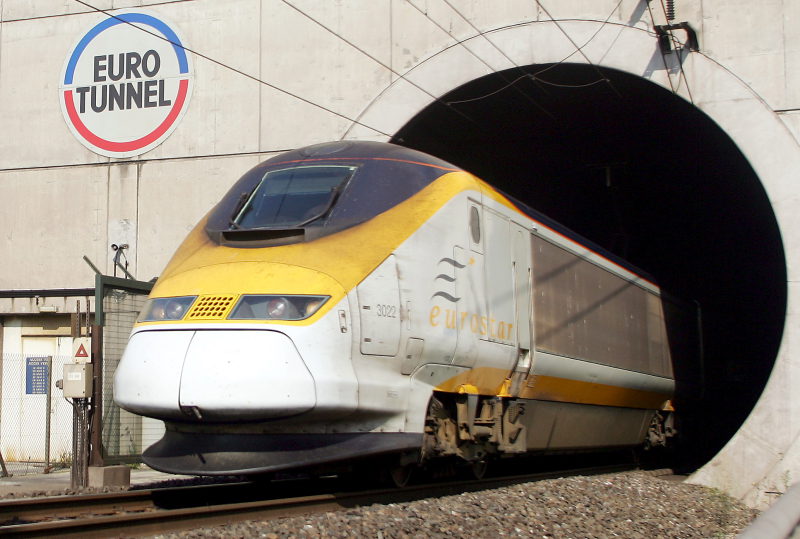 Zugverkehr im Eurotunnel mehrere Stunden unterbrochen